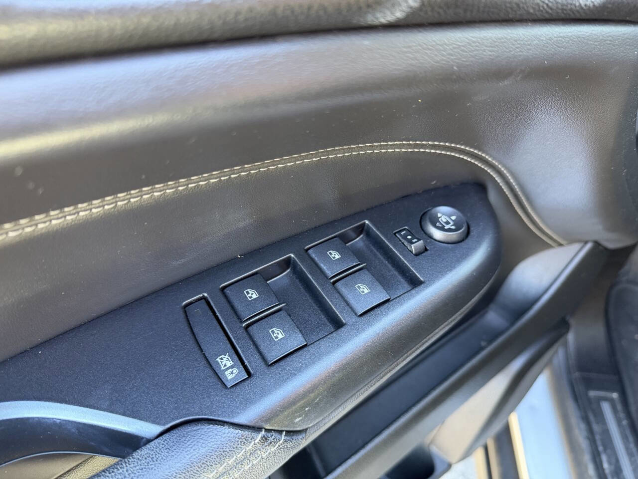 Used 2013 Cadillac SRX Luxury image 11