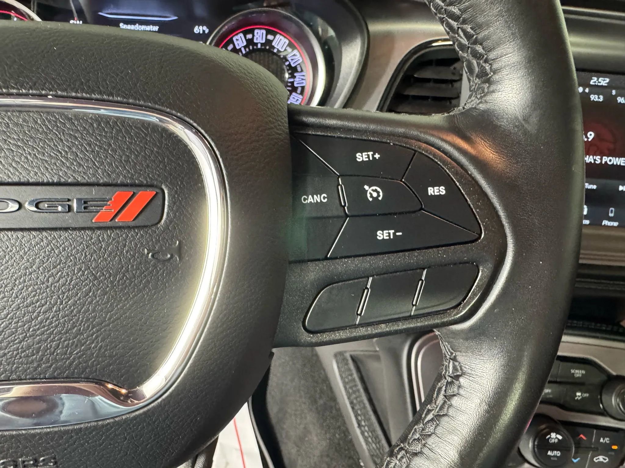 Used 2023 Dodge Challenger SXT w/ Plus Package image 17