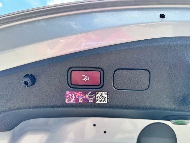 Certified 2024 Mercedes-Benz CLE 450 4MATIC Cabriolet image 26