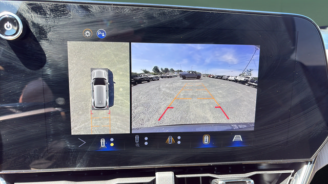 Used 2026 Chevrolet Equinox ACTIV w/ Convenience Package III FWD image 17