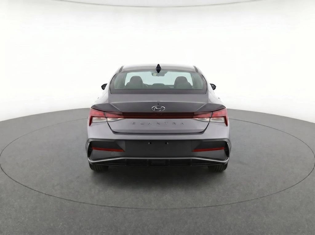 New 2026 Hyundai Elantra SEL Sport FWD image 7