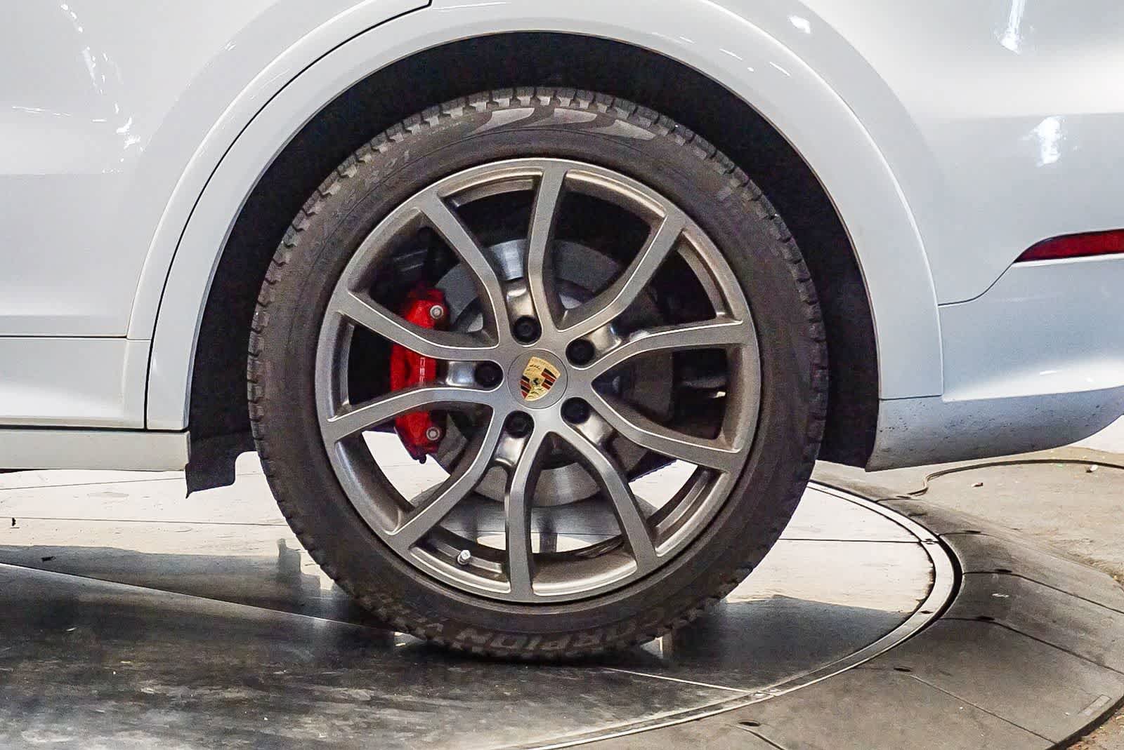 Certified 2023 Porsche Cayenne GTS w/ Premium Package Plus AWD/4WD image 10