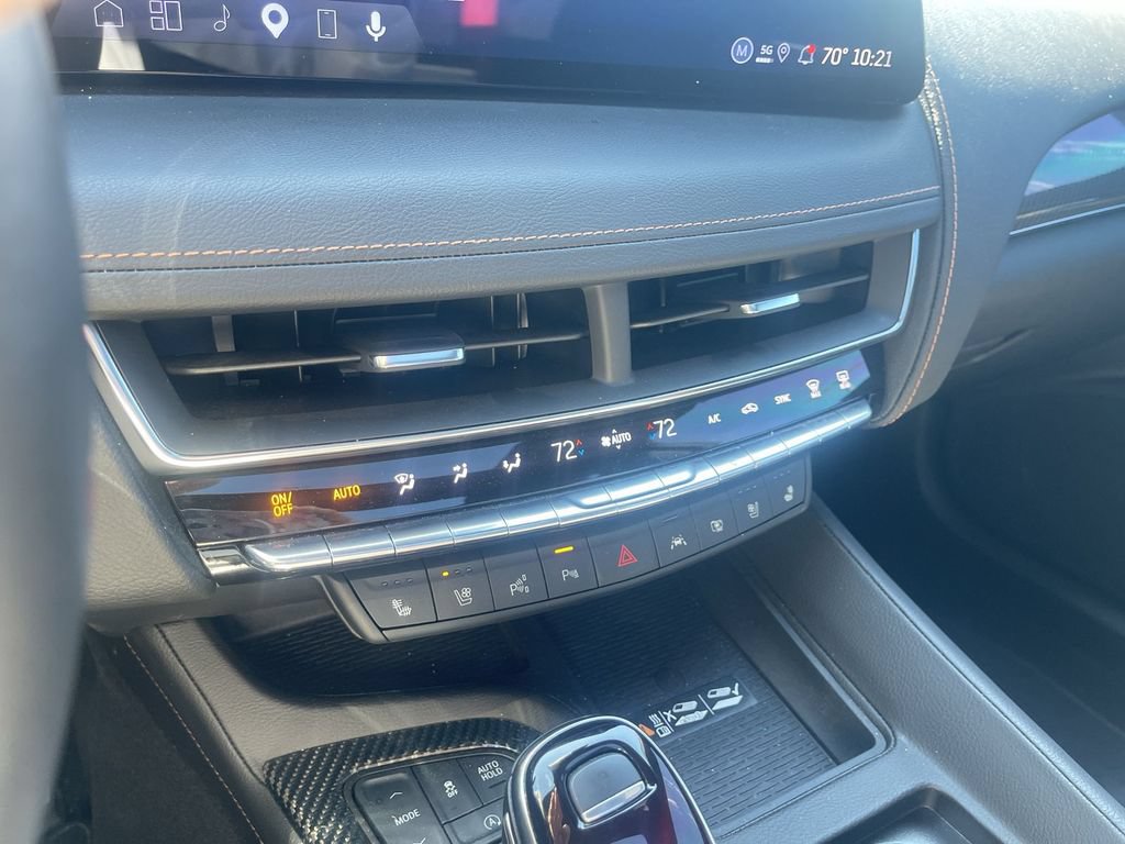 Certified 2025 Cadillac CT5 V w/ Technology Package AWD/4WD image 16