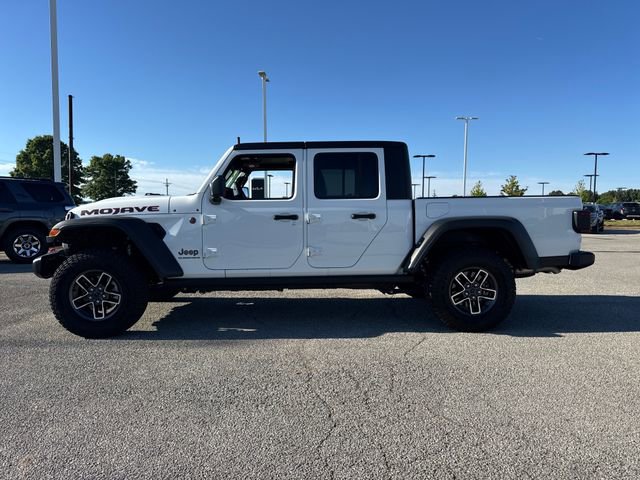 Used 2025 Jeep Gladiator Mojave w/ Convenience Group AWD/4WD image 3