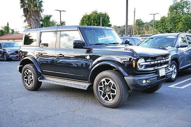 Used 2025 Ford Bronco Outer Banks image 6