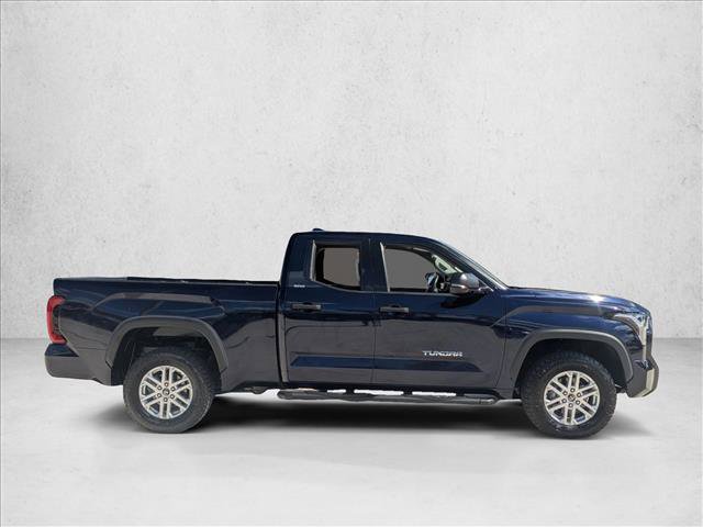 Used 2022 Toyota Tundra SR5 w/ SR5 Convenience Package image 4
