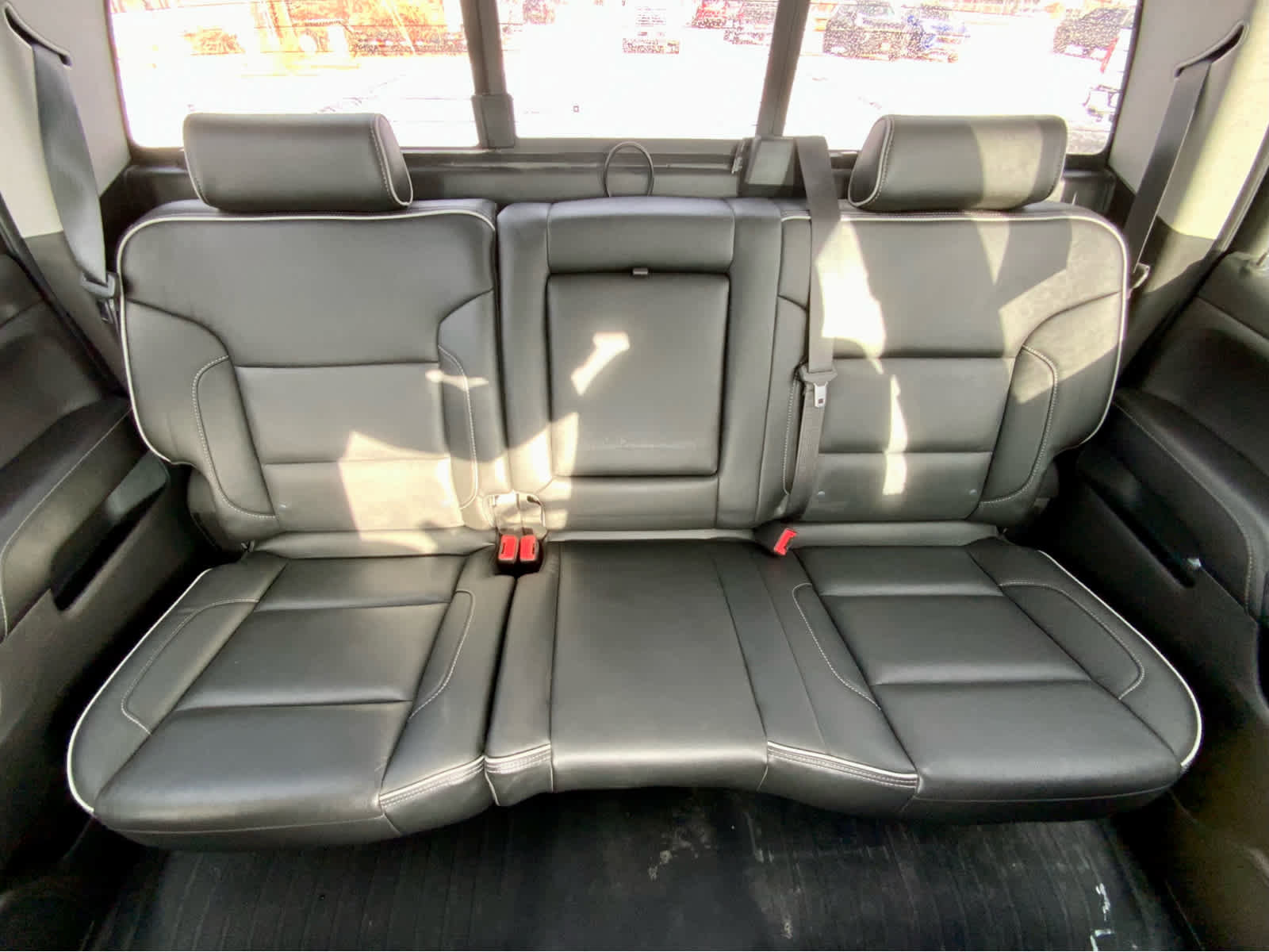 Used 2018 Chevrolet Silverado 1500 High Country image 23