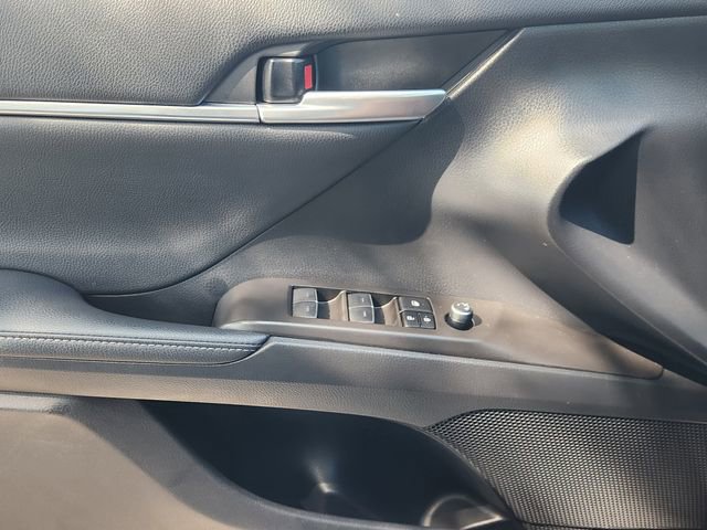 Used 2024 Toyota Camry XSE FWD image 17