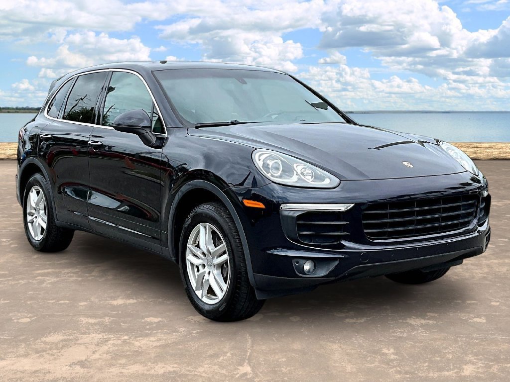 Used 2017 Porsche Cayenne AWD/4WD image 3