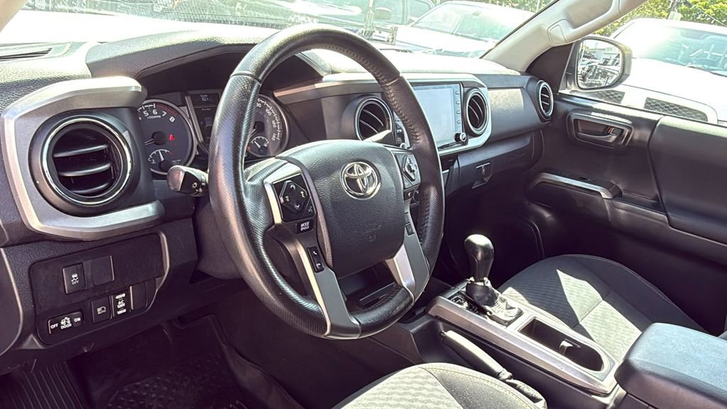 Used 2021 Toyota Tacoma SR5 w/ Trail Edition image 24