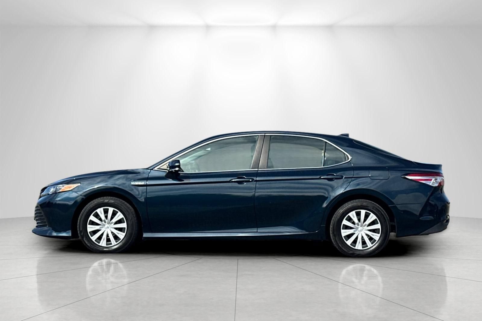 Used 2020 Toyota Camry LE w/ Fleet Convenience Package FWD image 6