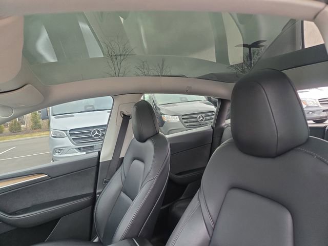 Used 2022 Tesla Model Y Performance image 33