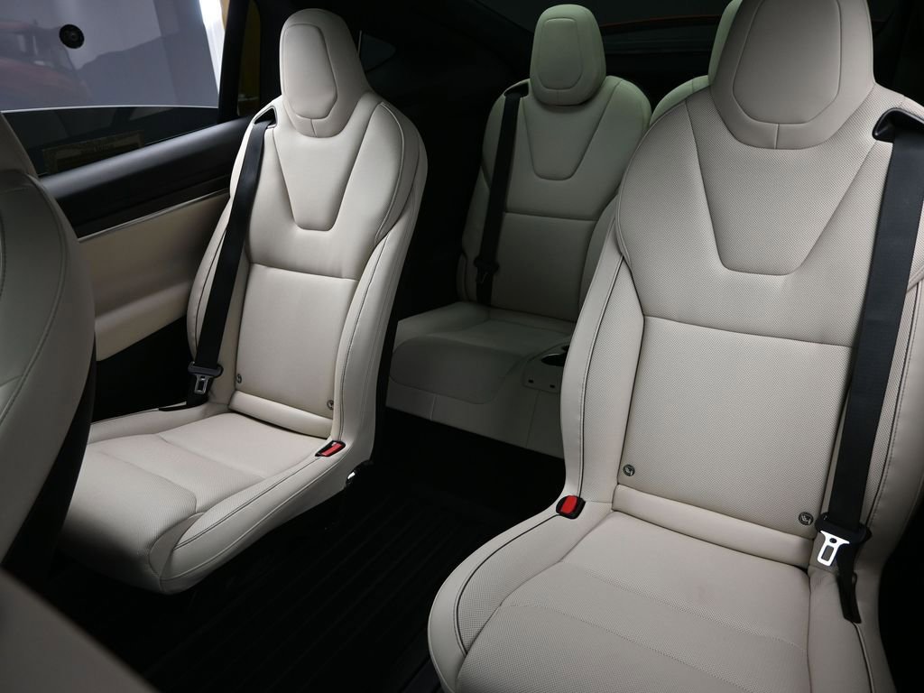 Used 2023 Tesla Model X Plaid image 30
