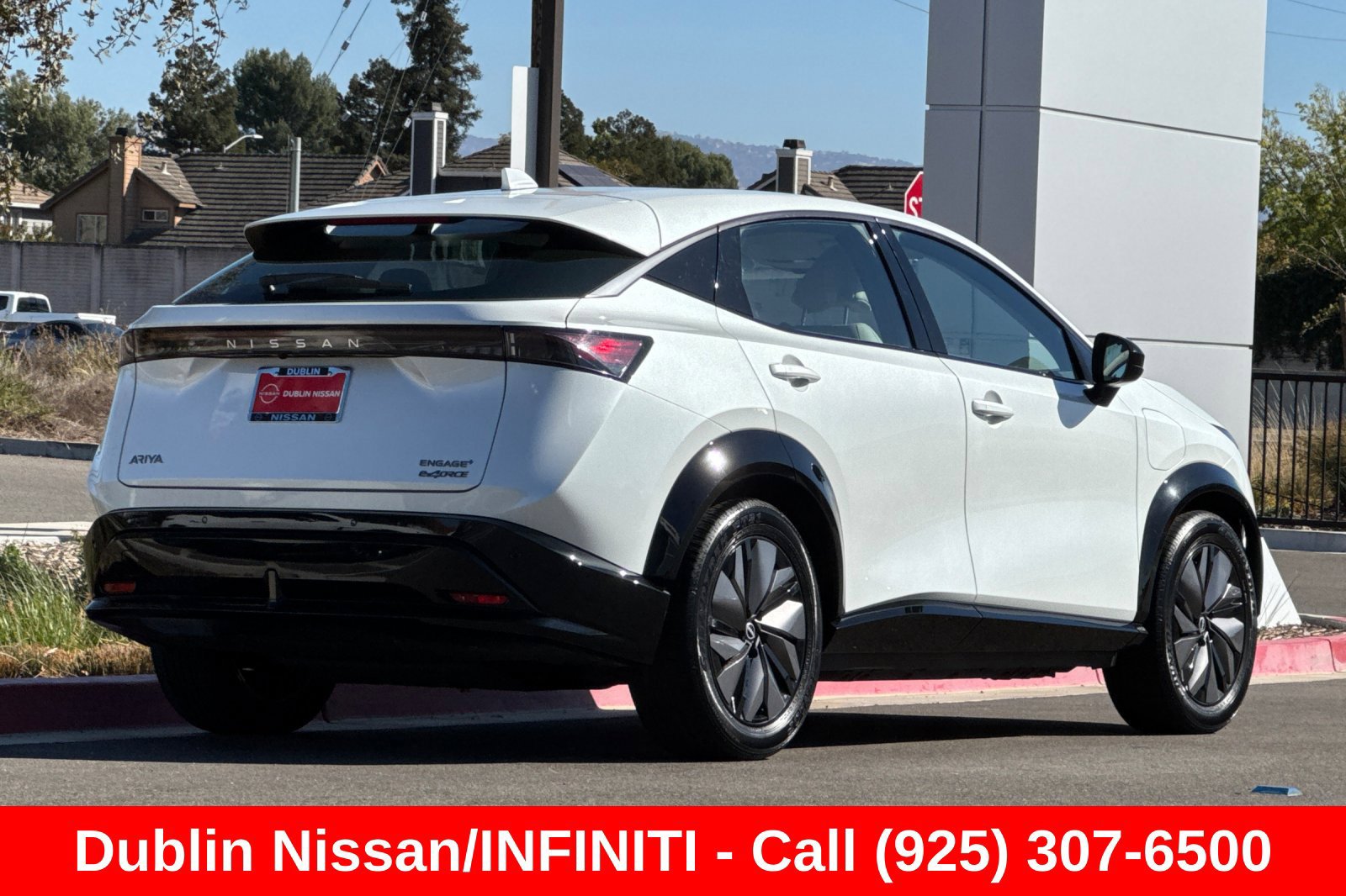 Used 2024 Nissan Ariya AWD image 4
