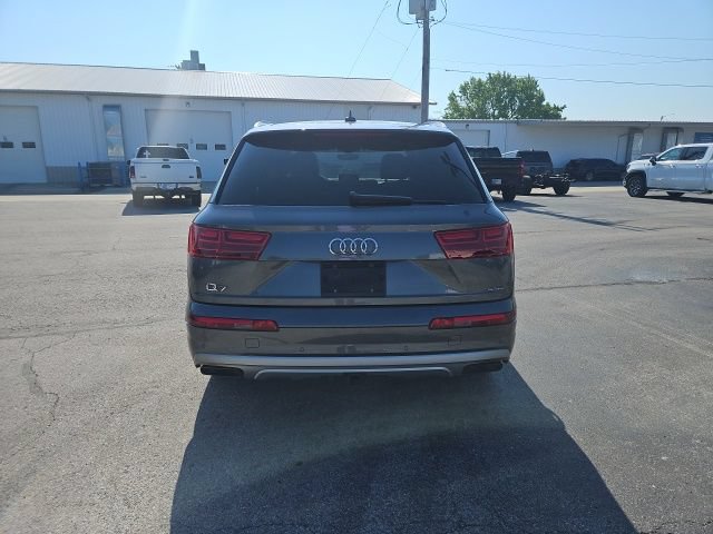 Used 2019 Audi Q7 3.0T Premium w/ Cold Weather Package AWD/4WD image 7