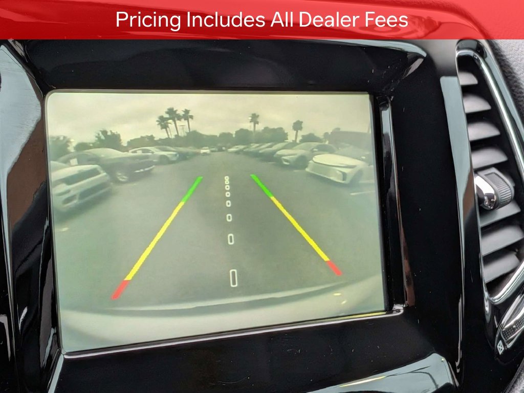 Used 2019 Jeep Compass Latitude FWD image 22