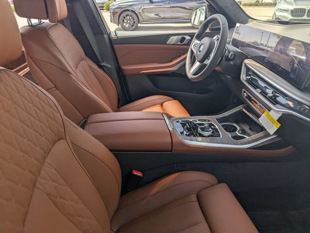 New 2027 BMW X7 xDrive40i w/ Executive Package AWD/4WD image 14
