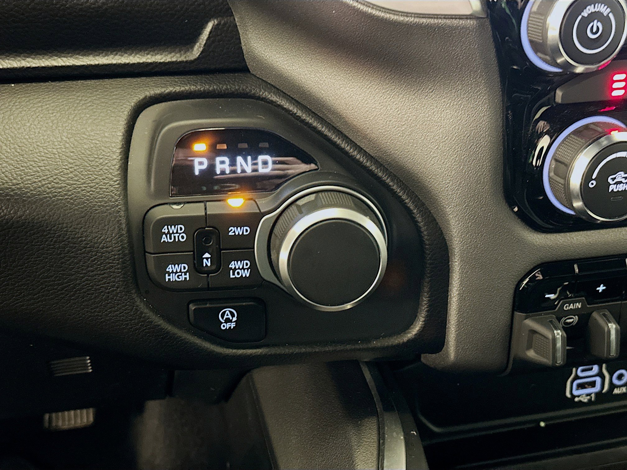 Used 2025 RAM 1500 Big Horn AWD/4WD image 24