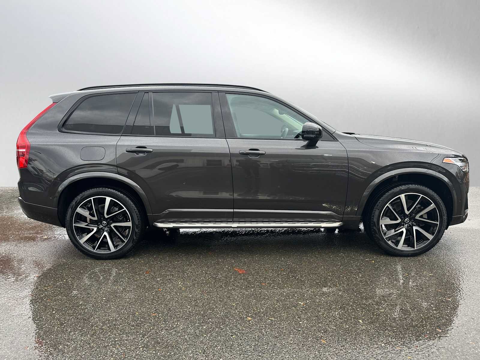 Certified 2023 Volvo XC90 T8 Plus image 10