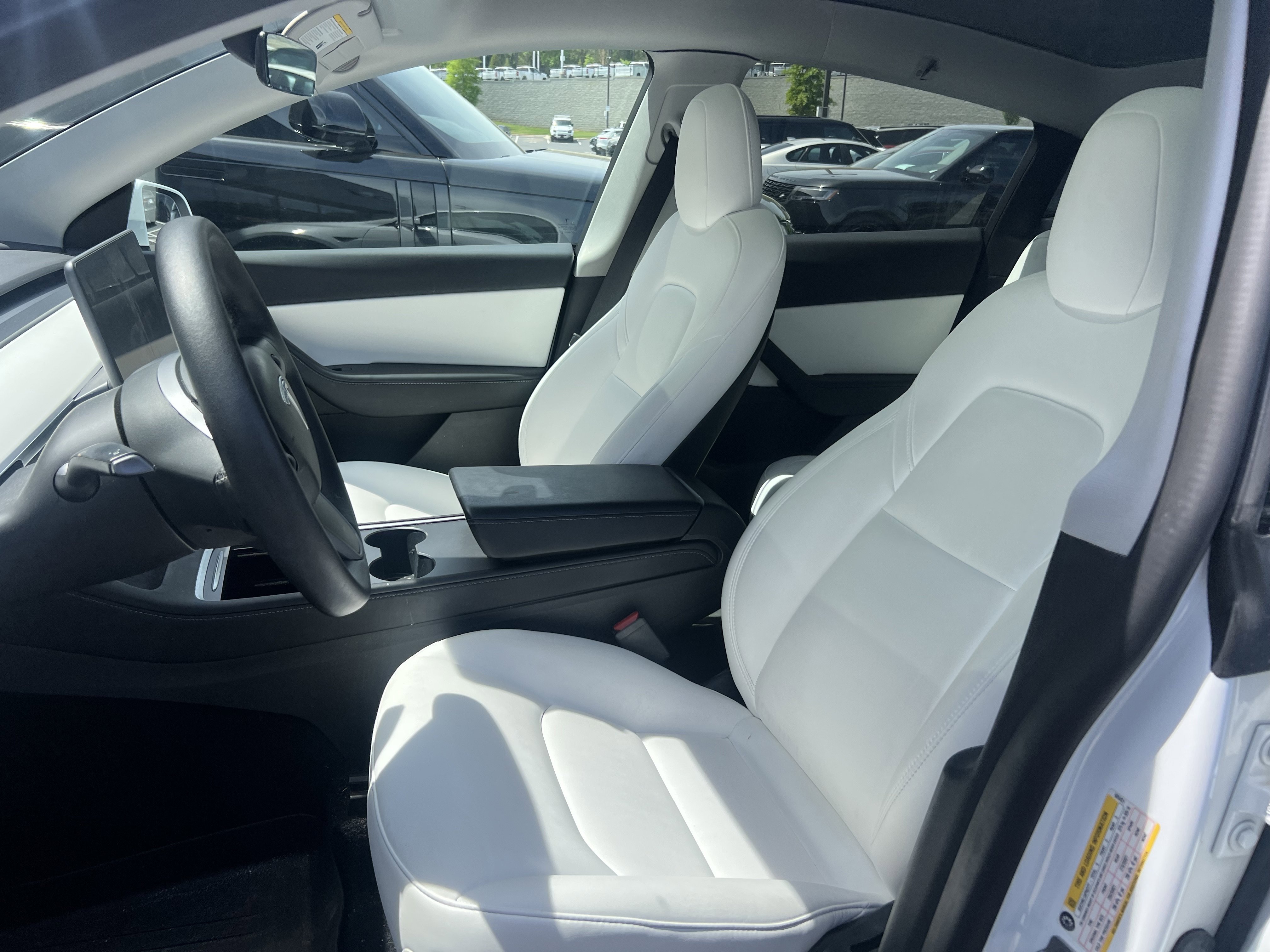 Used 2022 Tesla Model Y Performance image 15