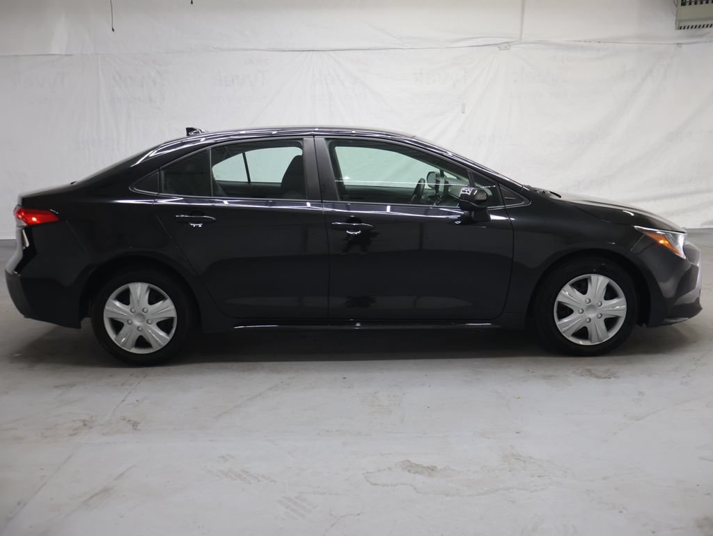 Used 2022 Toyota Corolla LE FWD image 8