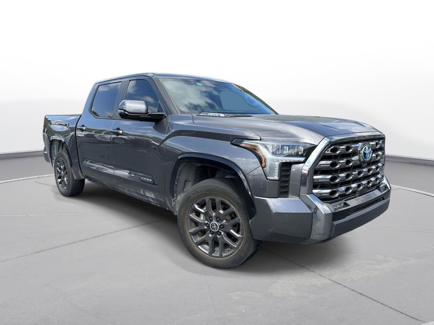 Used 2024 Toyota Tundra Platinum AWD/4WD image 53