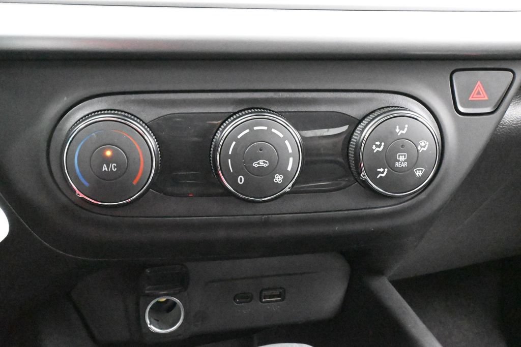 Used 2025 Chevrolet Trax LS FWD image 19