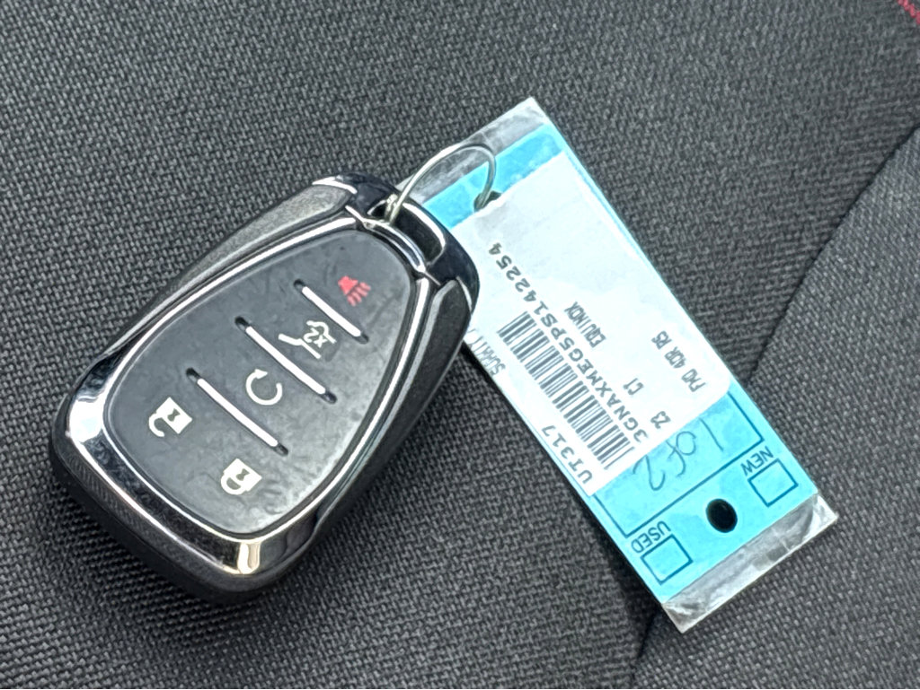 Used 2023 Chevrolet Equinox RS w/ LPO, Floor Liner Package image 29