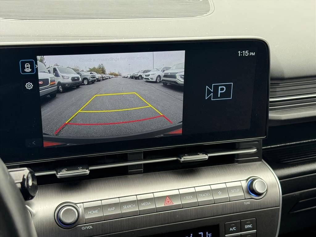 Used 2025 Hyundai Kona SEL image 24