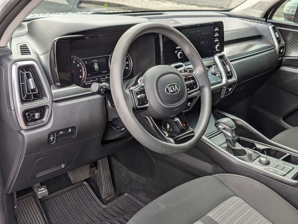 Used 2021 Kia Sorento LX FWD image 34