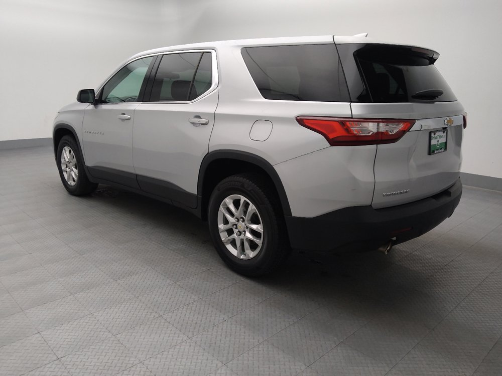 Used 2021 Chevrolet Traverse LS FWD image 3