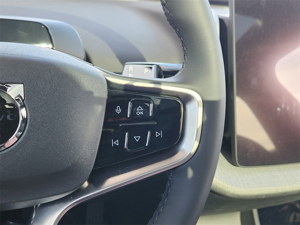New 2025 Volvo EX30 Plus w/ Protection Package Premier image 18