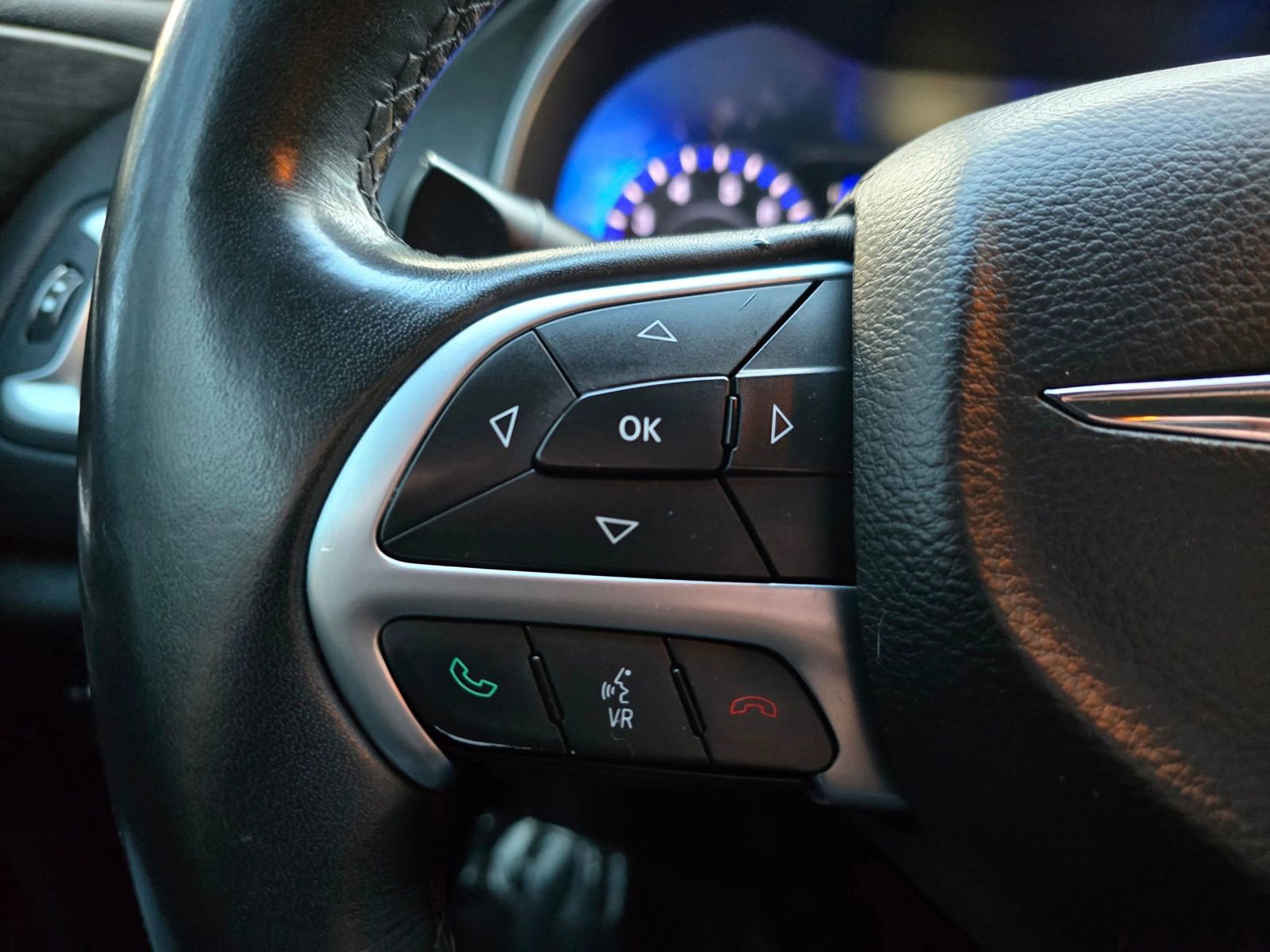 Used 2016 Chrysler 200 Limited w/ Convenience Group image 23