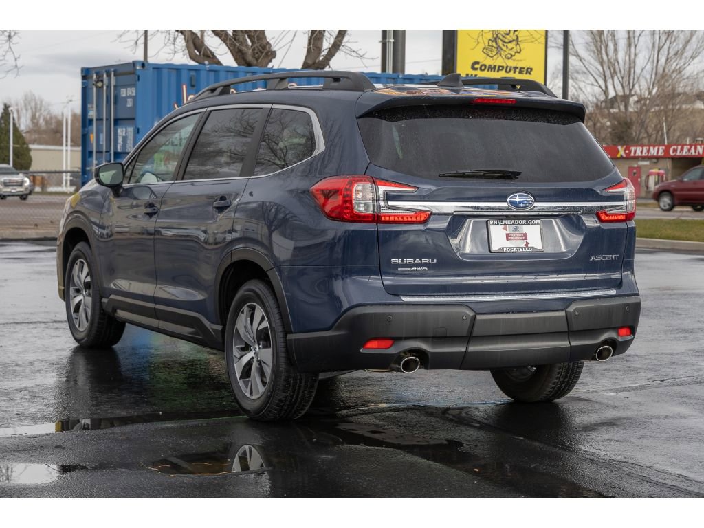 Certified 2025 Subaru Ascent Premium w/ Premium Package image 5