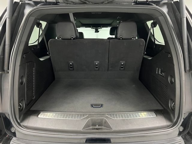 Used 2022 GMC Yukon XL Denali w/ Advanced Technology Package AWD/4WD image 48