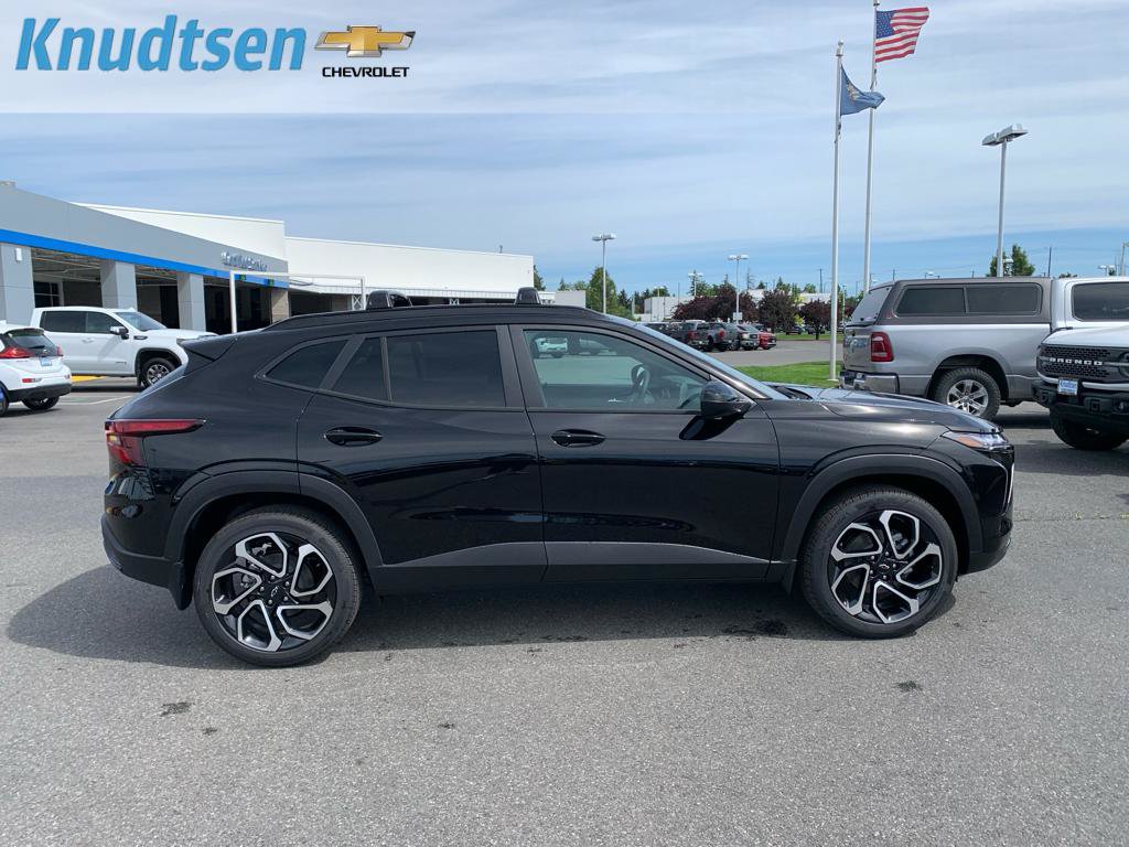 New 2026 Chevrolet Trax RS w/ Driver Confidence Package FWD image 8