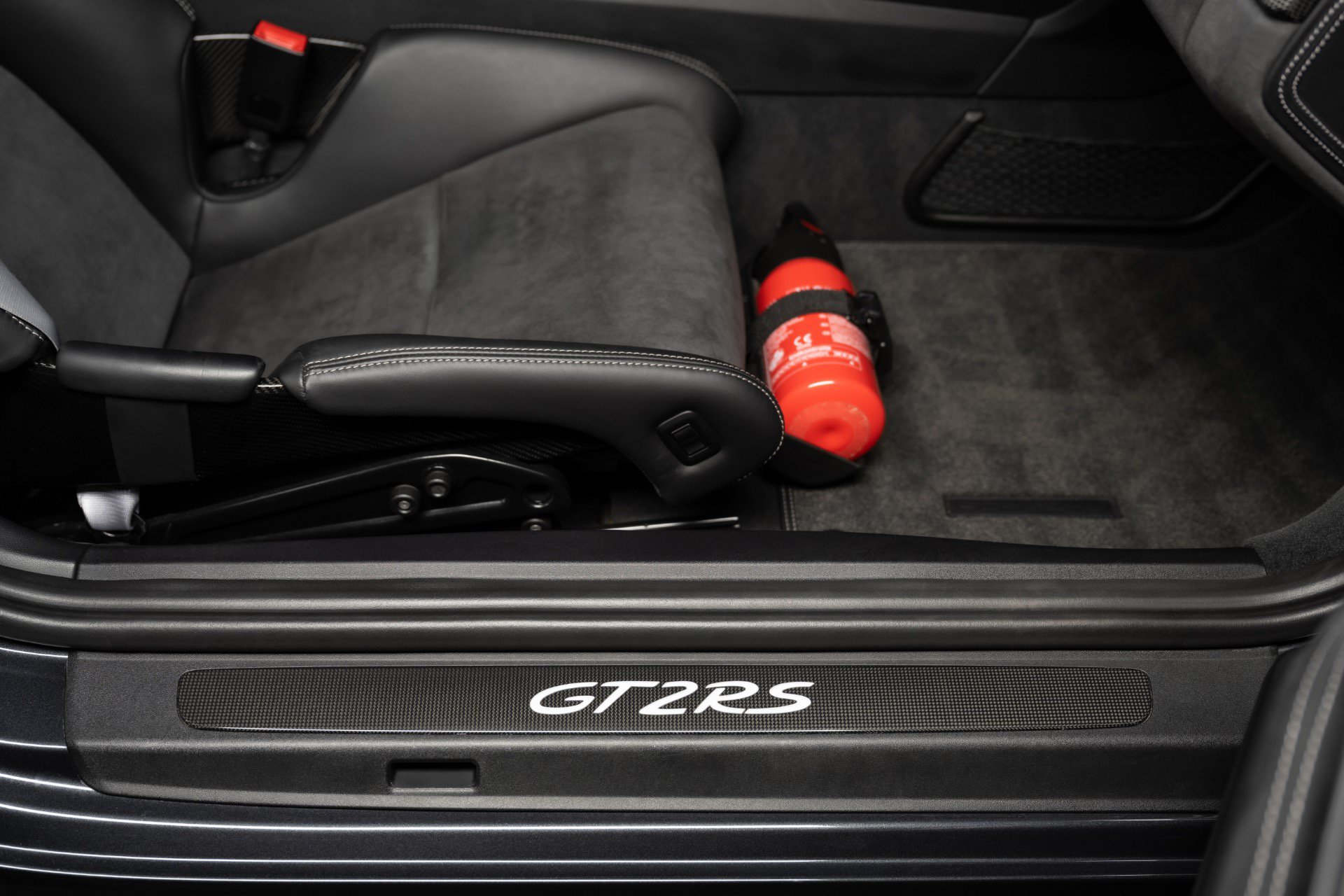 Used 2018 Porsche 911 GT2 RS RWD image 42