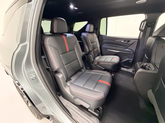Certified 2026 Chevrolet Traverse RS FWD image 24