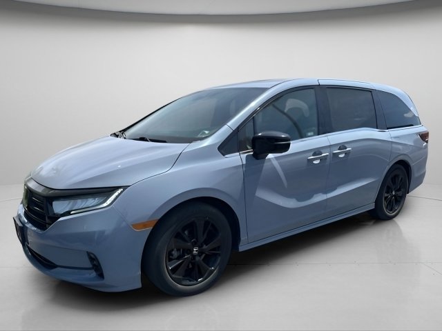 Used 2023 Honda Odyssey Sport image 2