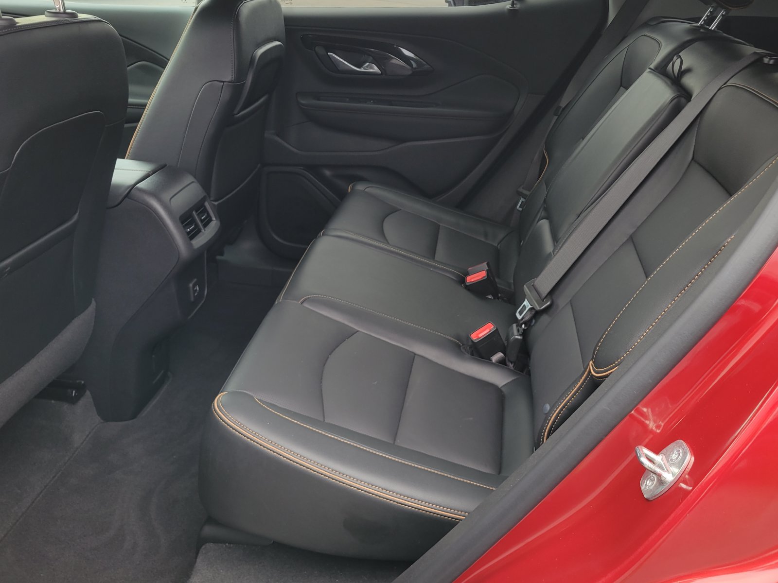 Certified 2024 GMC Terrain AT4 AWD/4WD image 11