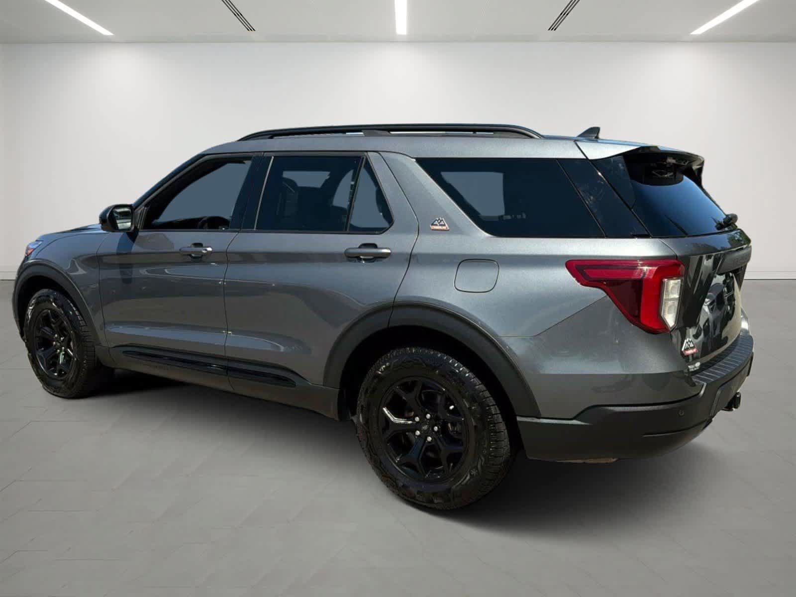 Used 2023 Ford Explorer Timberline w/ Timberline Technology Package AWD/4WD image 3