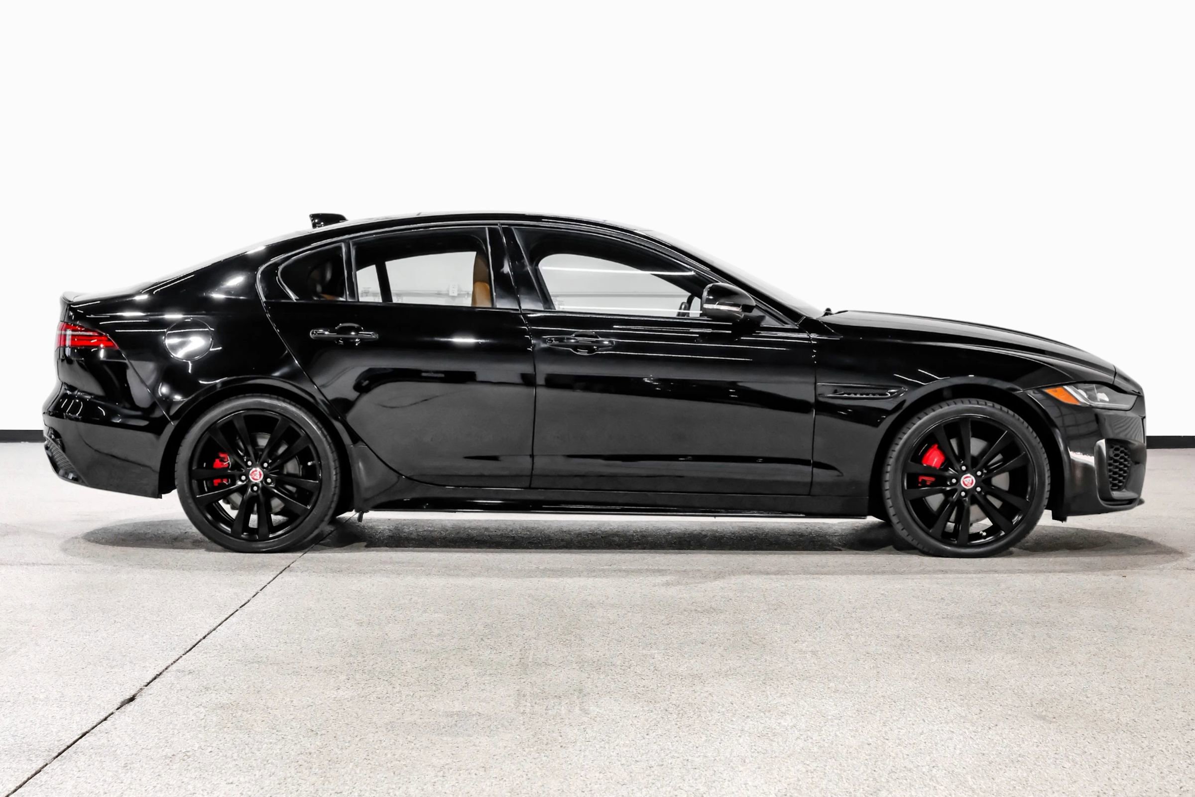 Used 2020 Jaguar XE R-Dynamic S AWD/4WD image 5