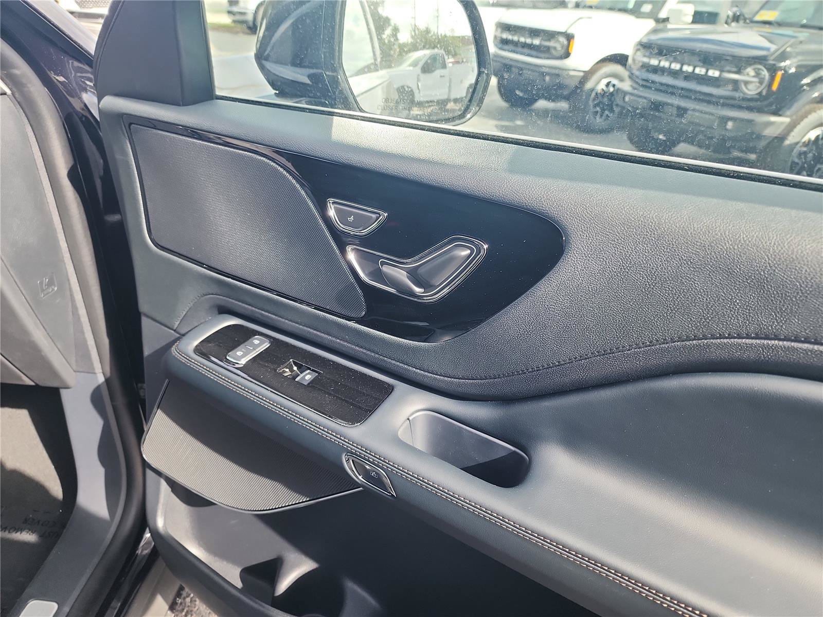 New 2026 Lincoln Aviator 2WD image 23