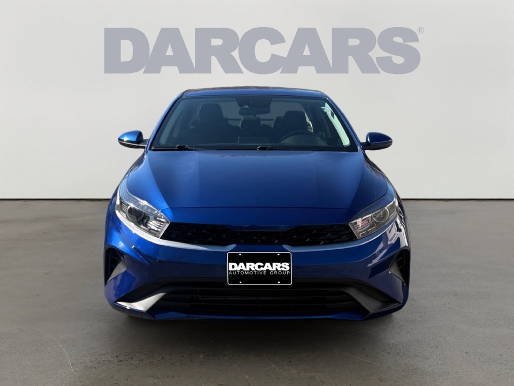 Used 2023 Kia Forte LXS FWD image 2