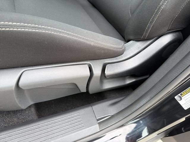 Used 2023 Nissan Rogue S AWD/4WD image 14