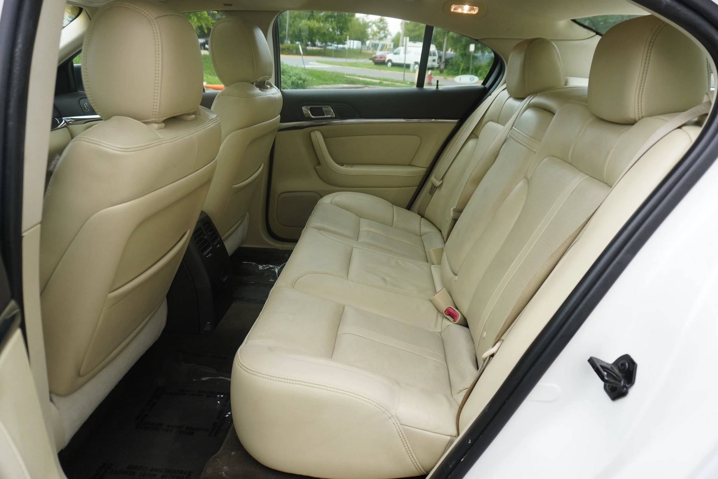 Used 2013 Lincoln MKS FWD image 10