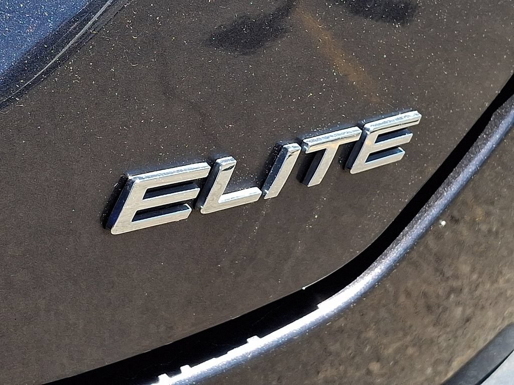 Used 2025 Honda Pilot Elite image 35