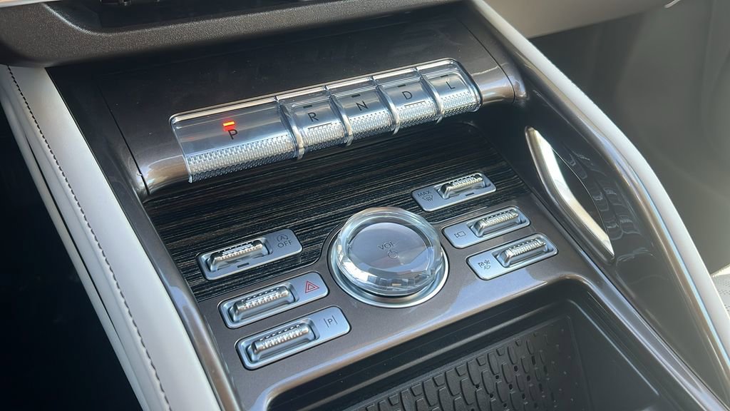 New 2025 Lincoln Nautilus Black Label w/ Jet Appearance Package AWD/4WD image 15