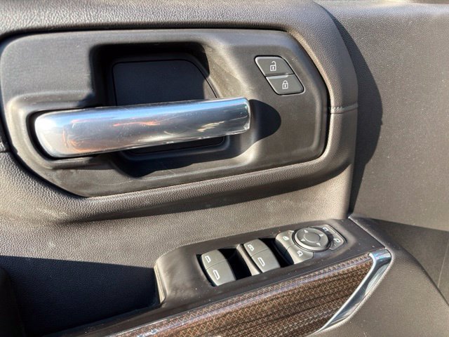 Used 2020 Chevrolet Silverado 2500 LT w/ Texas Edition AWD/4WD image 19