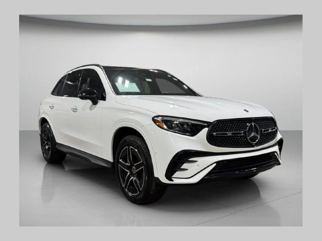 Used 2023 Mercedes-Benz GLC 300 4MATIC image 1